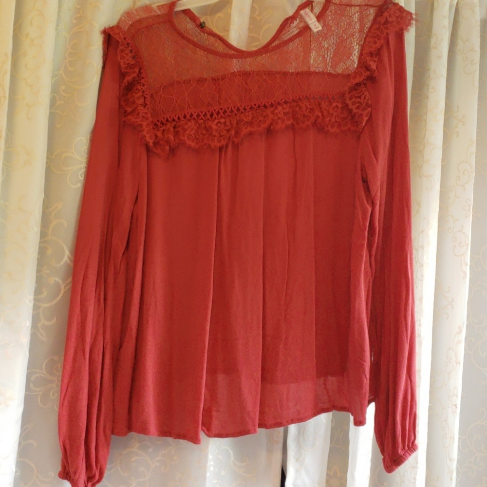 Long sleeve pilgrim shirt